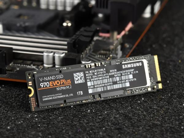 NVMe SSDٴı ԭȻ