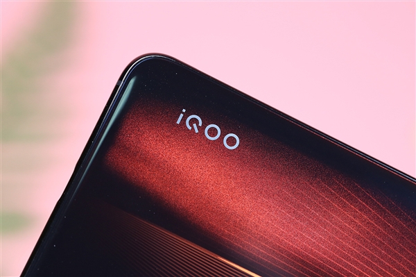 iQOO Neo 3 GB4ܷع⣺144Hzˢ865콢 ԤװAndroid 10