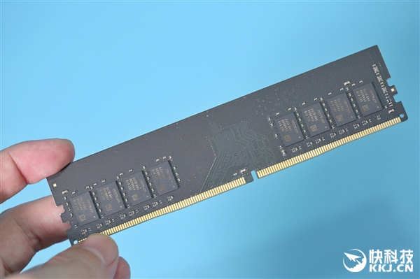 Ӱðڴ濪ͼͣ10PCB DDR4-4400