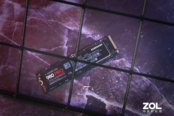 ۷ 980 PRO PCIe 4.0̬Ӳ