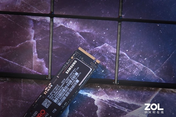 ۷ 980 PRO PCIe 4.0̬Ӳ