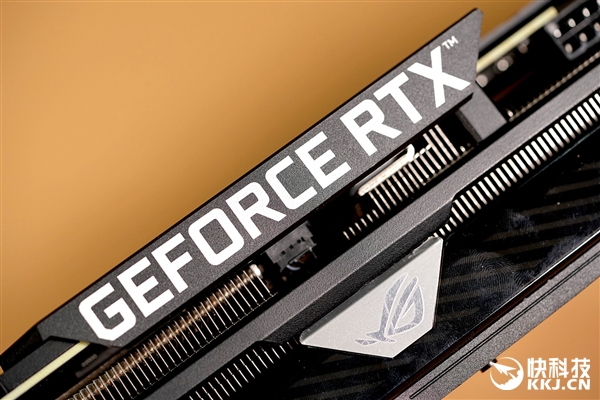 1935MHz죡ROG STRIX RTX 3070ͼ