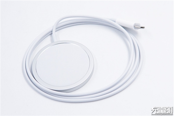 iPhone 12 MagSafe⣺ʽеʤٶȵ