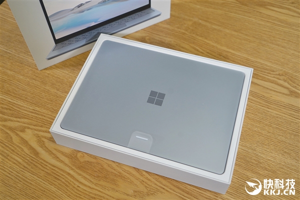 12ֵ΢Surface Laptop Goͼ