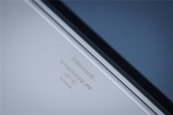 ΢˱ʼǱSurface Laptop Go