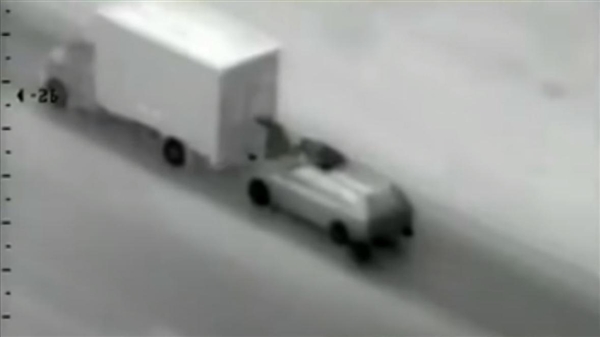 运输途中被劫 PS5失窃事件频发：翻车作案画面简直大片