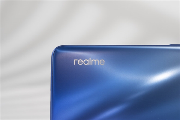 realme V15 5Gֻ֣1399Ԫͬλ֮ѡ