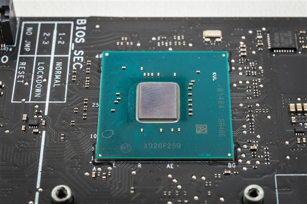 ΢иˣIntel 300ϵAMD 400ϵȫԿ