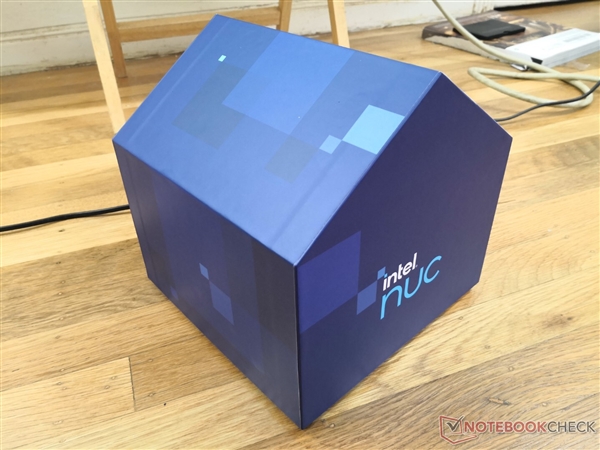 Intel 11代酷睿NUC包装大改：送你一套“房子”