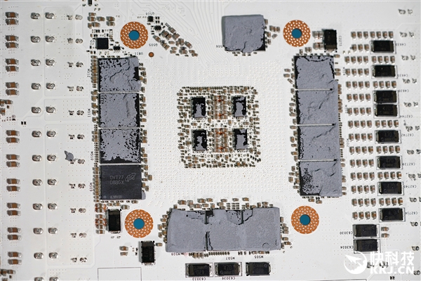 2.1ԪϷޣӰRTX 3090 HOF Extremeͼ