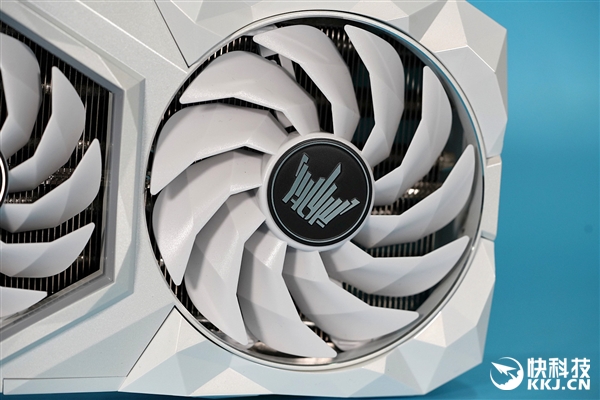 2.1ԪϷޣӰRTX 3090 HOF Extremeͼ