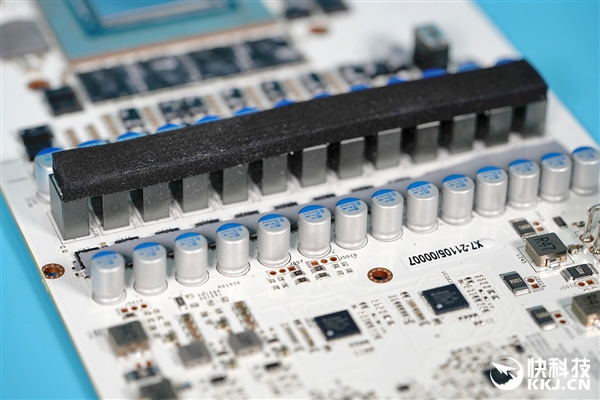 2.1ԪϷޣӰRTX 3090 HOF Extremeͼ