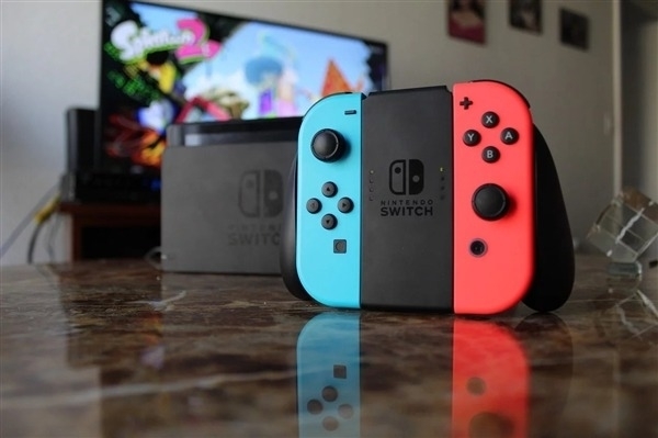 Switch ProԽԽ720P OLEDʾ