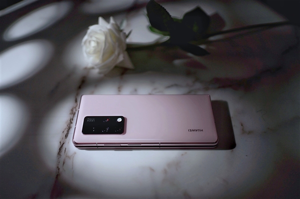 �޷����ܣ���ΪMate X2��ɫ������˭˵Ӳ�˿Ƽ���������