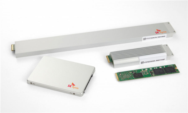 SK����ʿ����8TB��ҵ��SSDӲ�̣��ܴ�2000�������Ӱ