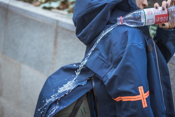 ֱзСļײUPPERVOID CӲǻܷ