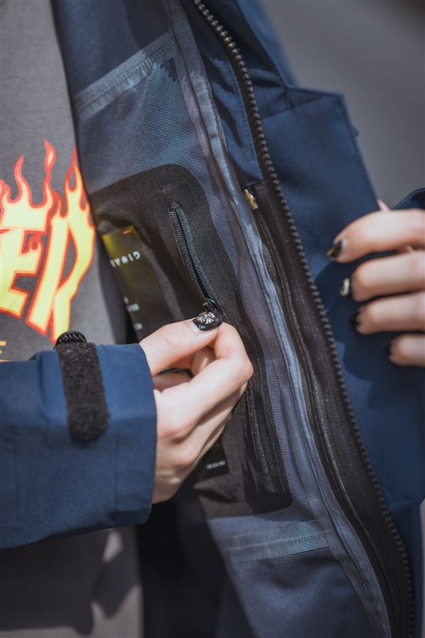 ֱзСļײUPPERVOID CӲǻܷ