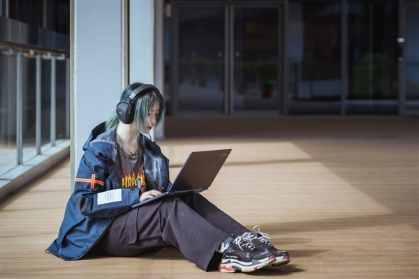 ֱзСļײUPPERVOID CӲǻܷ