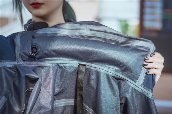 ֱзСļײUPPERVOID CӲǻܷ