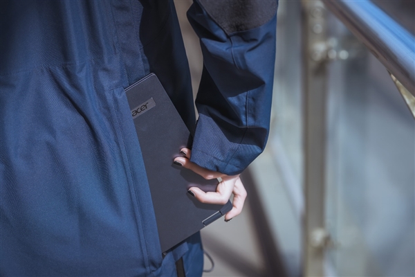 ֱзСļײUPPERVOID CӲǻܷ