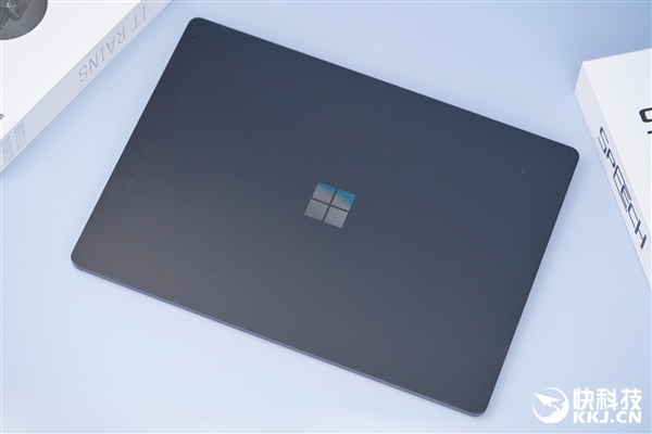 Ǹ߶˱ʼǱе ΢Surface Laptop 4 13.5Ӣͼ