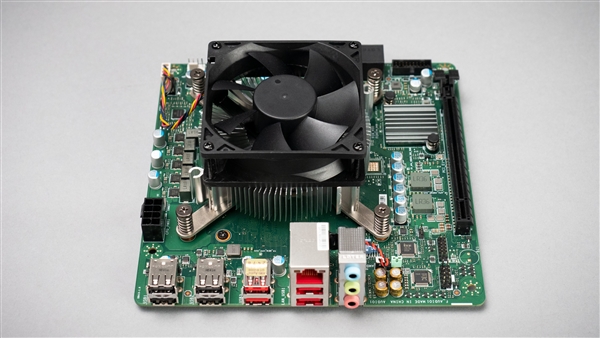 AMD 4700SشXbox Series Xͬ