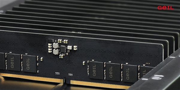 ԤDDR5ڴ棺һԴRGBЧ7200MHz