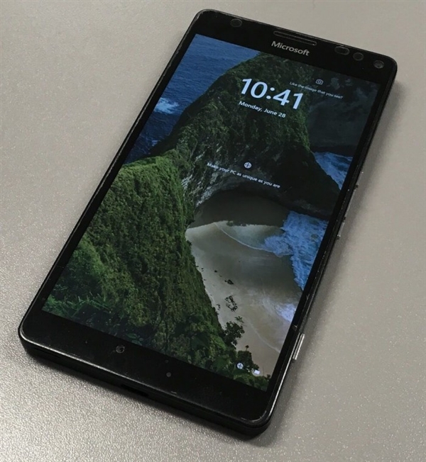 Lumia 950 XLɹֲWindows 11ͨ
