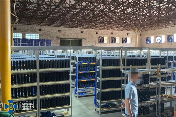 �ڿ���һ���Ϳ󳡱����٣�����500�����Կ���3800̨PS4