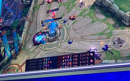 马化腾的2万不好赚!绝悟AI稳如猛虎 人类王者被虐成狗