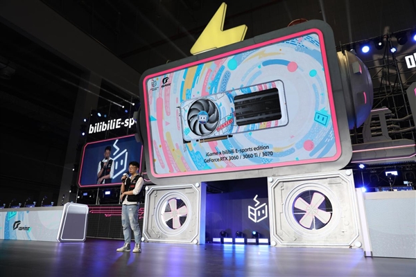 ����Ԫ����͸�� iGame����Bվ������RTX 30Բ���洬�Կ�