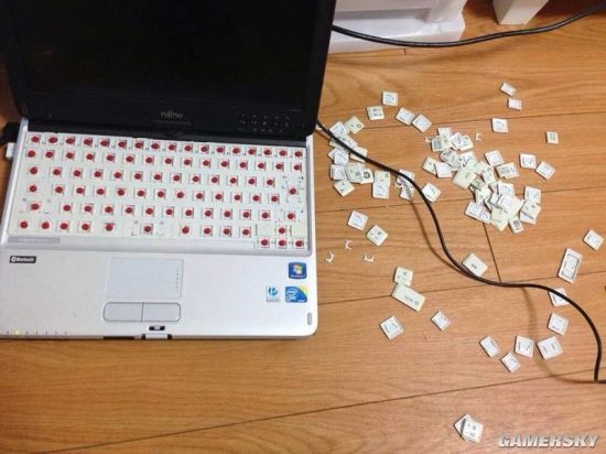 ����ɹ��Ů������ĵ��� �����ֳ���ֱҪץ��