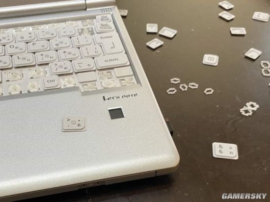 ����ɹ��Ů������ĵ��� �����ֳ���ֱҪץ��