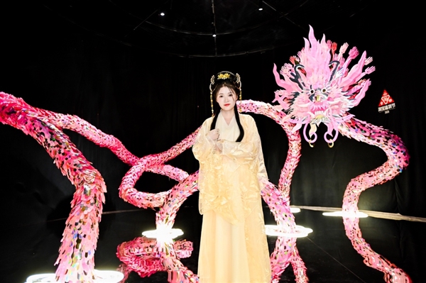 ̫���棡�Ա�����ڽ��տ�Ļ��˯�й��׼�̫�վƵꡢ��͸������