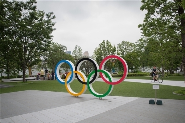 �������˻ῪĻ�ڼ�����ԭ�����ΰ��˻�ƹ�����˵