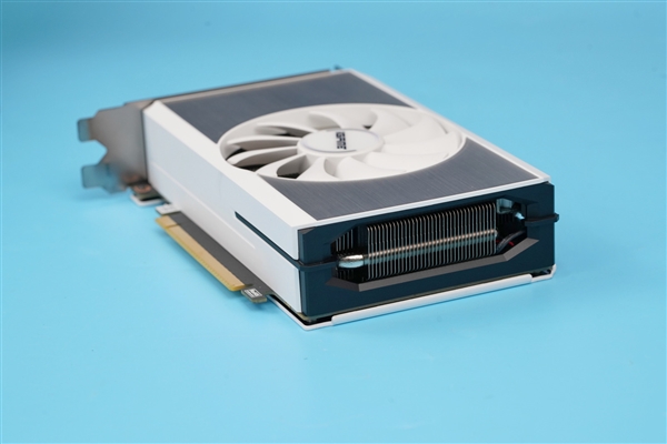 רΪITX߲ʺiGame RTX 3060 Mini Lͼ