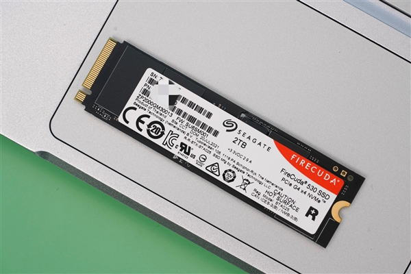 ϣݿ530 SSDͼͣPCIe 4.0 7.3GB/s