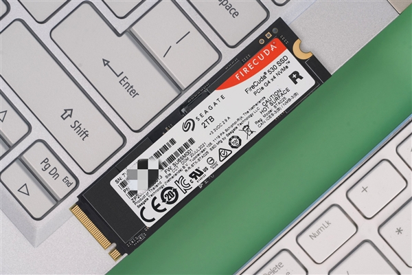 ϣݿ530 SSDͼͣPCIe 4.0 7.3GB/s