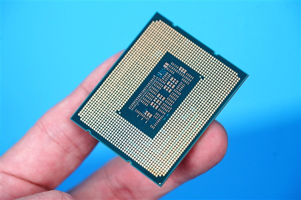 ͬ12 Intel i7-12700ֱ׷AMD9 5900X1000