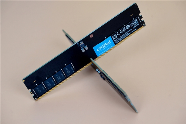 DDR450%ӢDDR5 32GBڴͼ