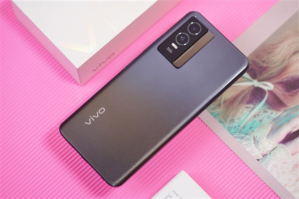 44Wӳ֣vivo Y76sۣ1799Ԫ