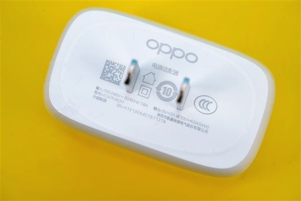 è۾ͷOPPO Reno7 ProԸͼ