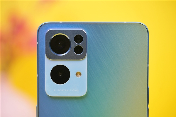 è۾ͷOPPO Reno7 ProԸͼ