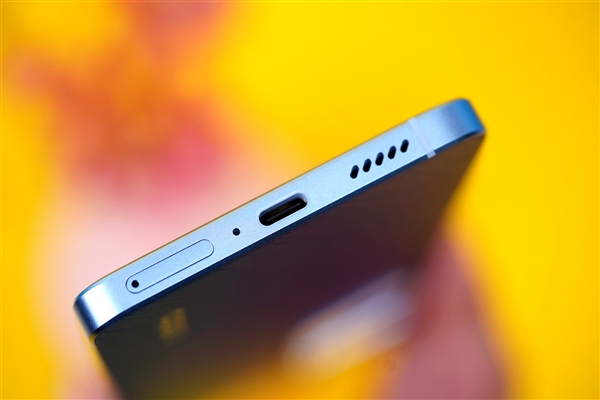 è۾ͷOPPO Reno7 ProԸͼ