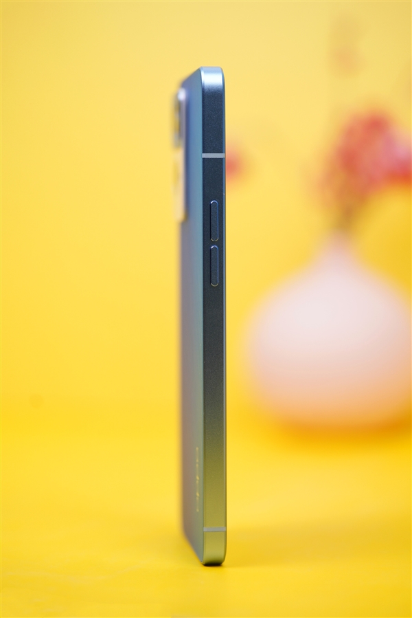 è۾ͷOPPO Reno7 ProԸͼ