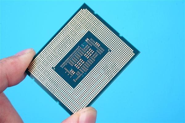 Intel 13״8+16Сˡ32߳