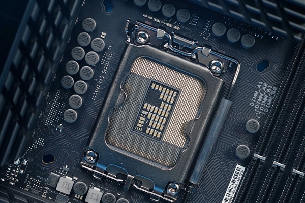 Intel 12Z690ɱ²4