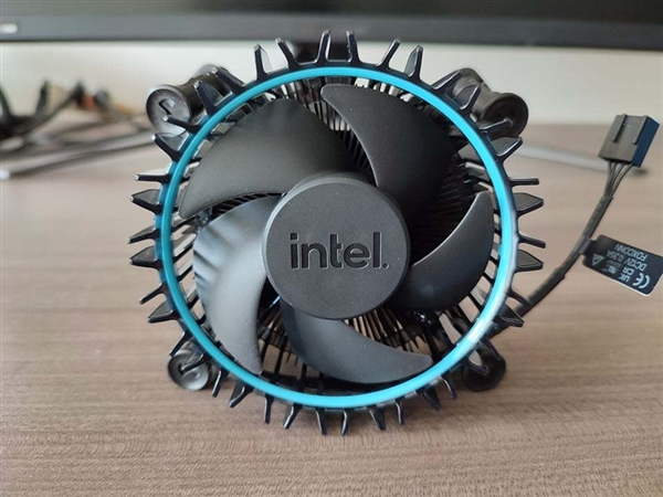 Intel 12i5-12400F͵ܿԴɢ