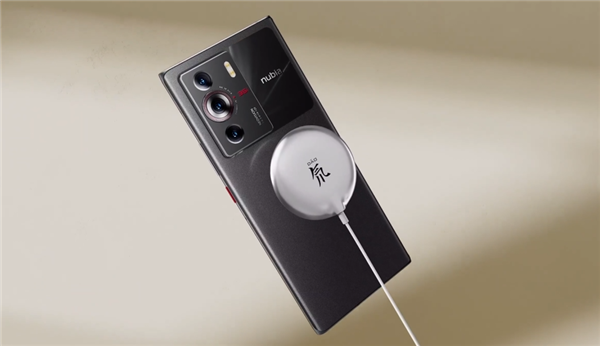 首款无线磁吸充电的安卓旗舰！努比亚Z4 Pro今日发布：价格成悬念