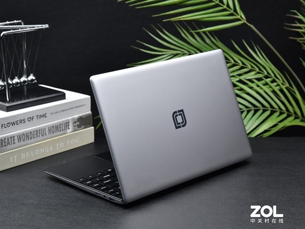 中柏EZbook X6笔记本上手：2K价位就能体验到酷睿i7